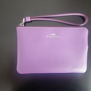 AUTHENTIC NWT COACH WRISTLET